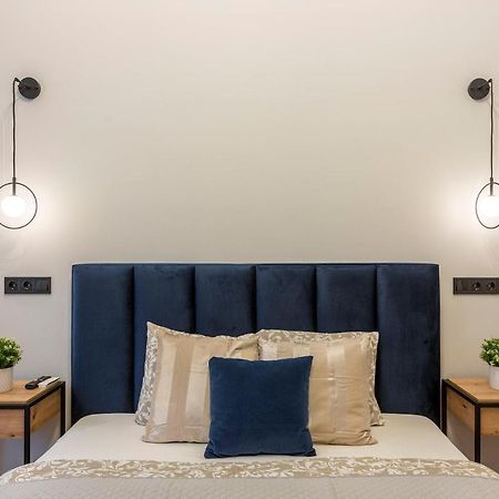 Exclusive New York Residence In The Heart Of Boedapest Buitenkant foto